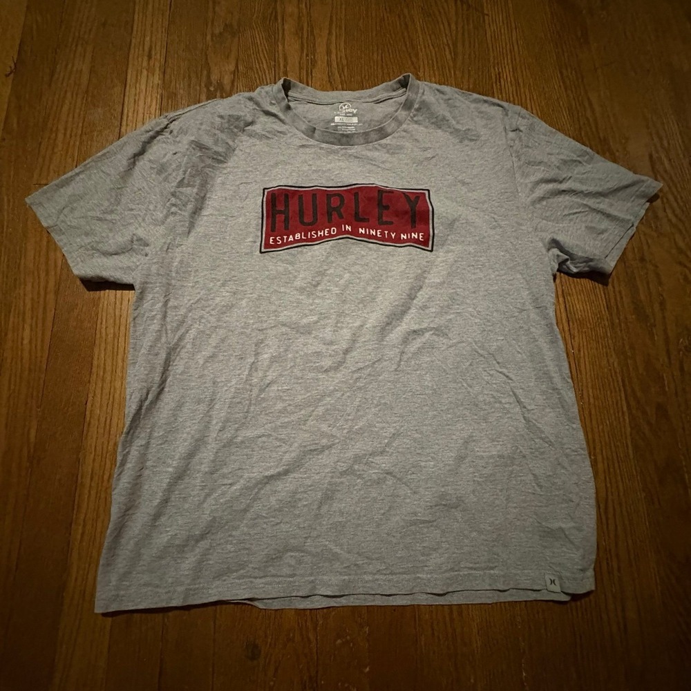 Hurley XL T-Shirt Established‎ 1999 Red Box Logo Gray Surf Skate Tee